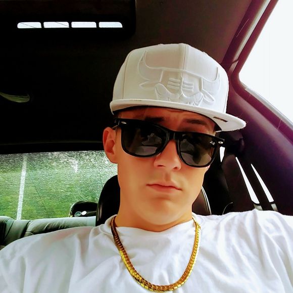 Meet your Posher, Timmy duhamel - Picture 1 of 1